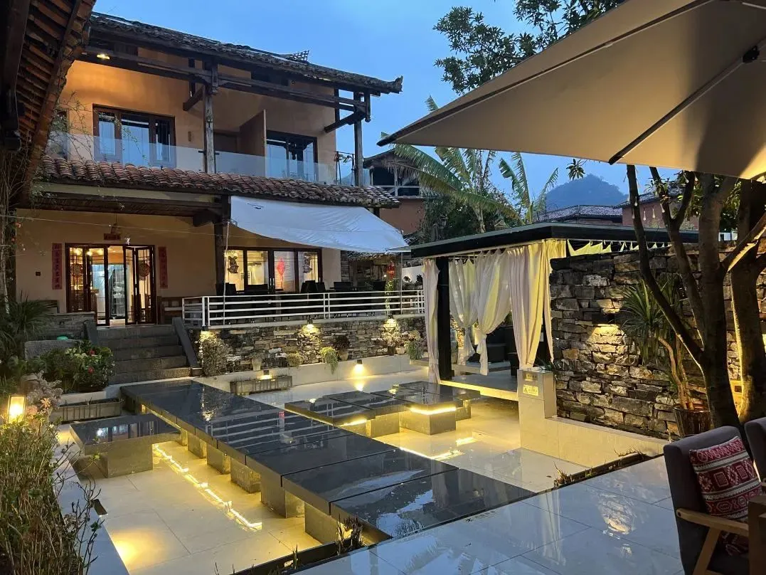 Empresa de azulejos con aspecto de piedra KITO x Sani Heritage: Creando la escapada lacustre más auténtica de Yunnan