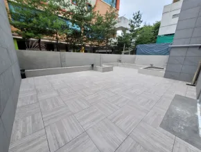 Terraza del edificio de oficinas