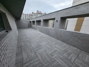 Terraza del edificio de oficinas